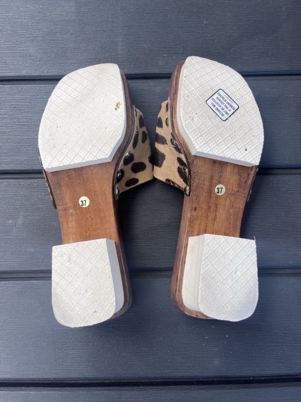 SOLD! Y2K Vintage D&G Dolce & Gabbana Rare Pony Hair/ Ladybug Wooden Sandal 37 - Picture 4 of 10